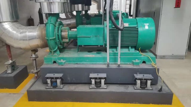 解決水泵噪聲問題要從空氣聲、設(shè)備振動(dòng)和管道振動(dòng)三個(gè)方面著手